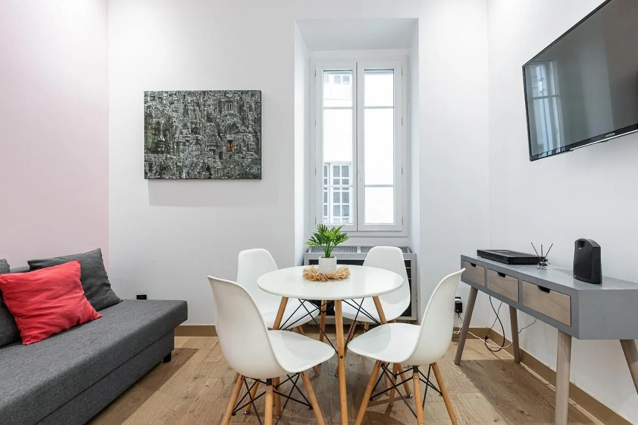 Garibaldi Square - Cozy 1 Bdr Old Town Daire Nice 0*,