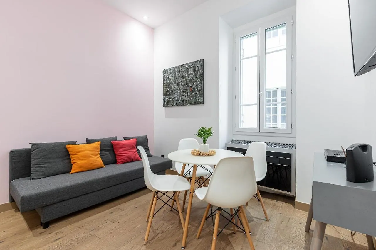 Garibaldi Square - Cozy 1 Bdr Old Town Daire Nice